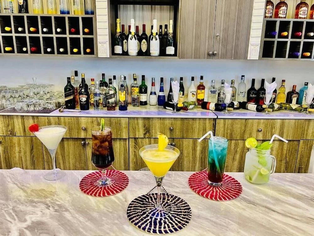 Cyan Hotel Addis Abeba Zewnętrze zdjęcie